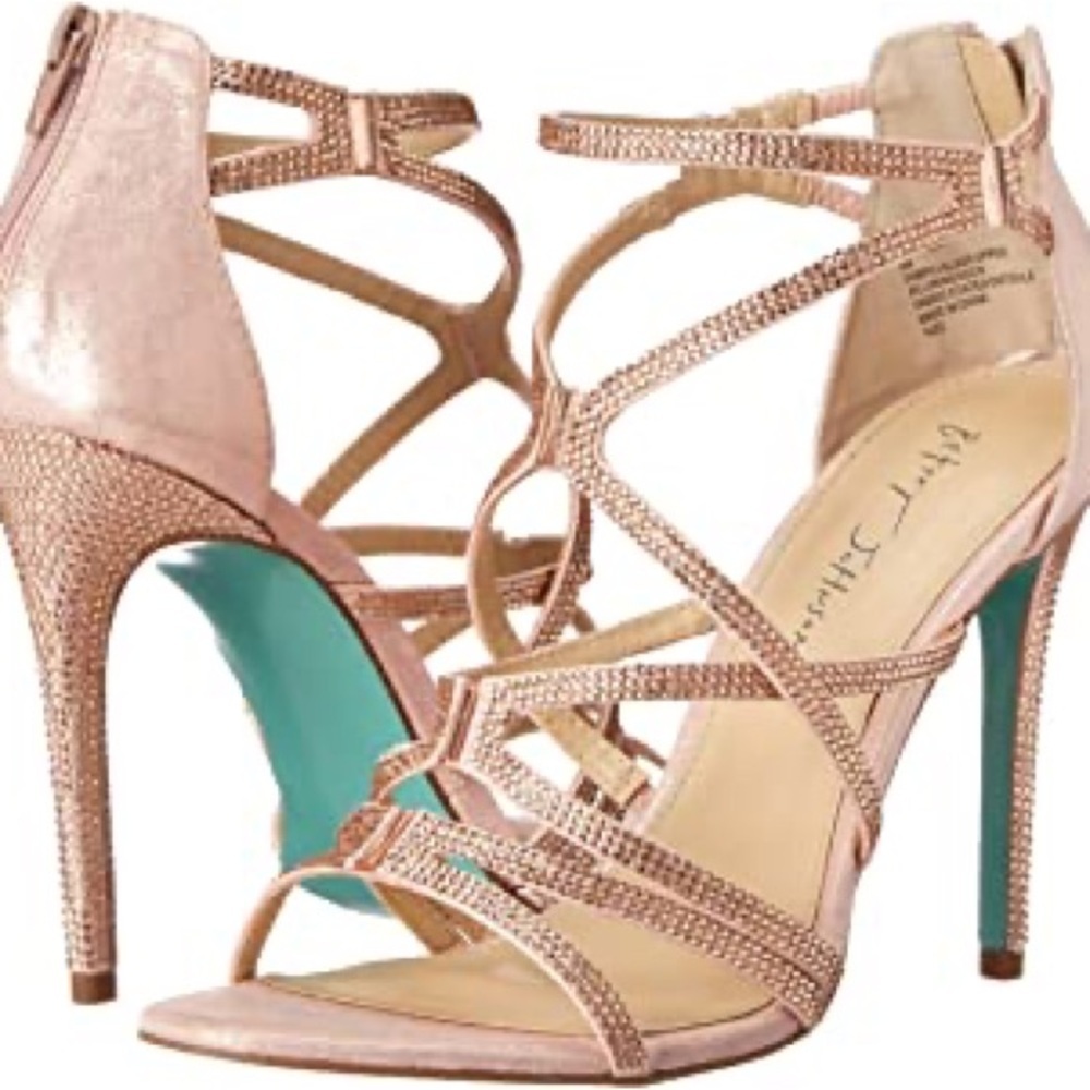 🎩🗝️ Betsy Johnson Heels (Whoops) “Blush” Size 9